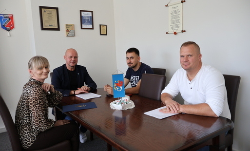 Nowe oświetlenie drogowe w Dolnie – umowa podpisana!